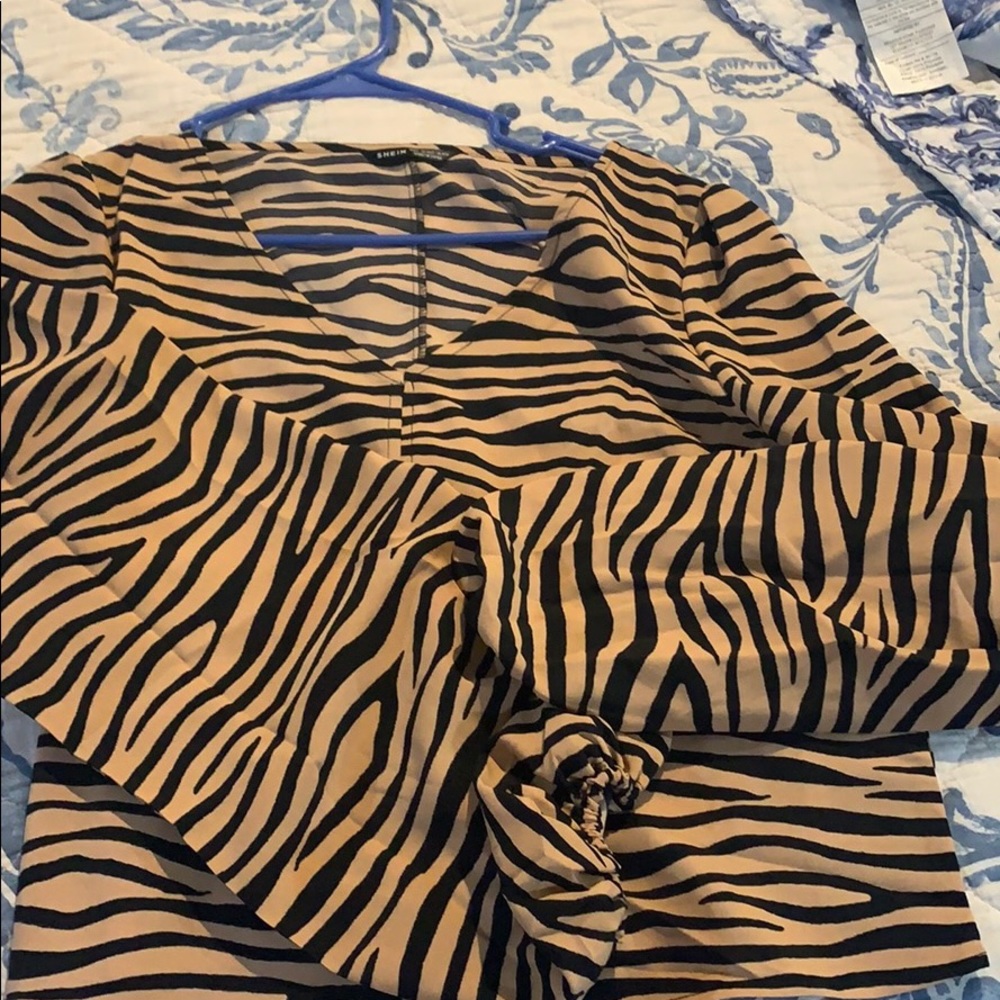Tiger stripped blouse